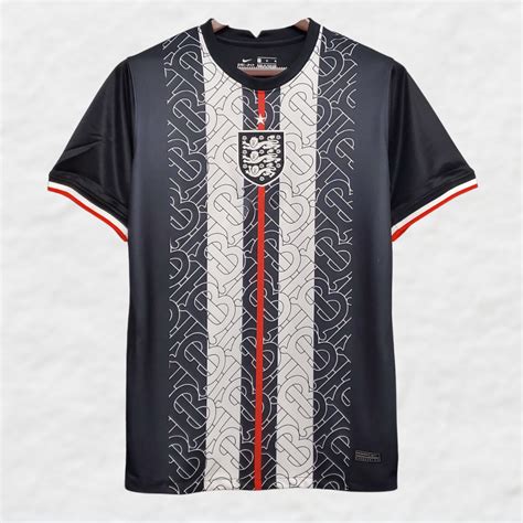 ENGLAND X BURBERRY CONCEPT SHIRT